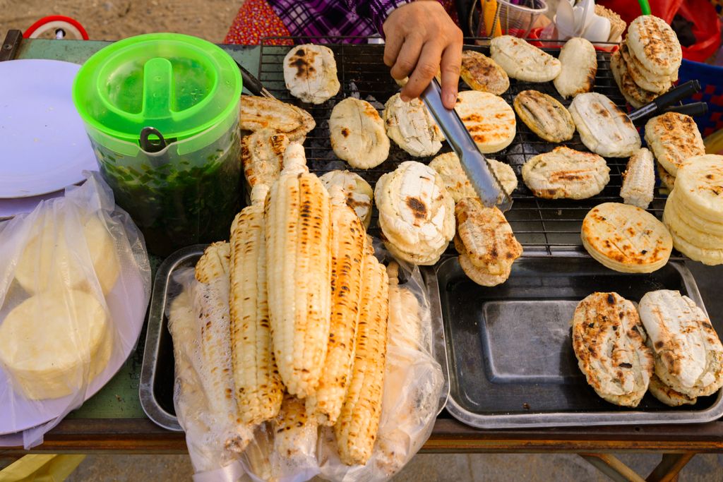Trai nghiem am thuc duong pho Sài Gòn